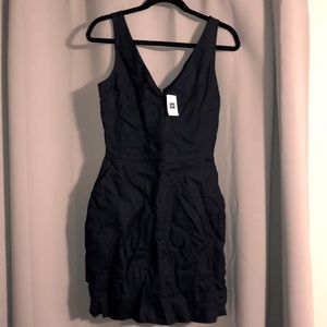 NWT women’s navy linen dress with pockets